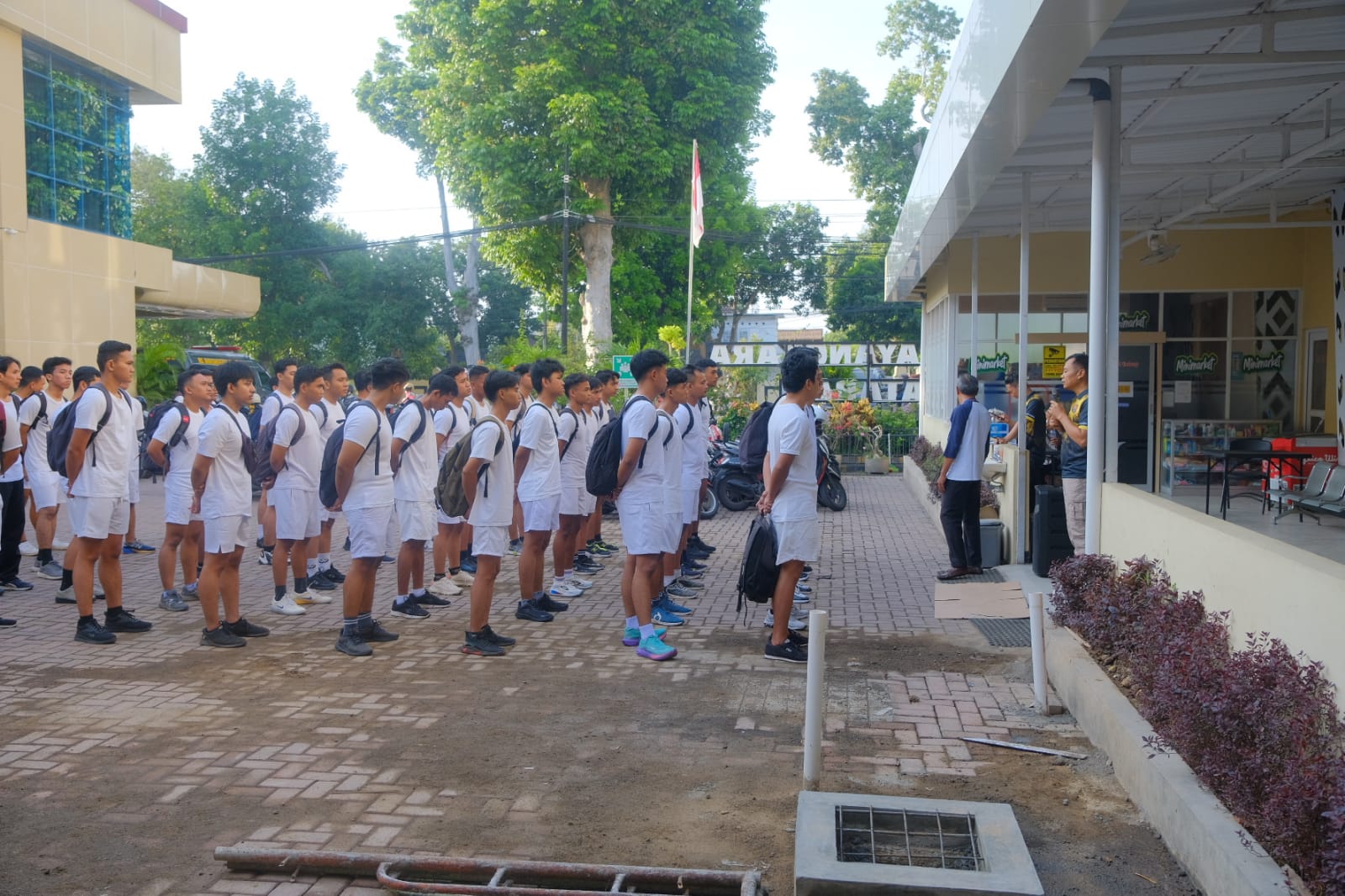 TES KESEHATAN:  492 peserta seleksi CPNS Kemenkumham di RS Bhayangkara hadir mengikuti pemeriksaan kesehatan, Sabtu (23/11).