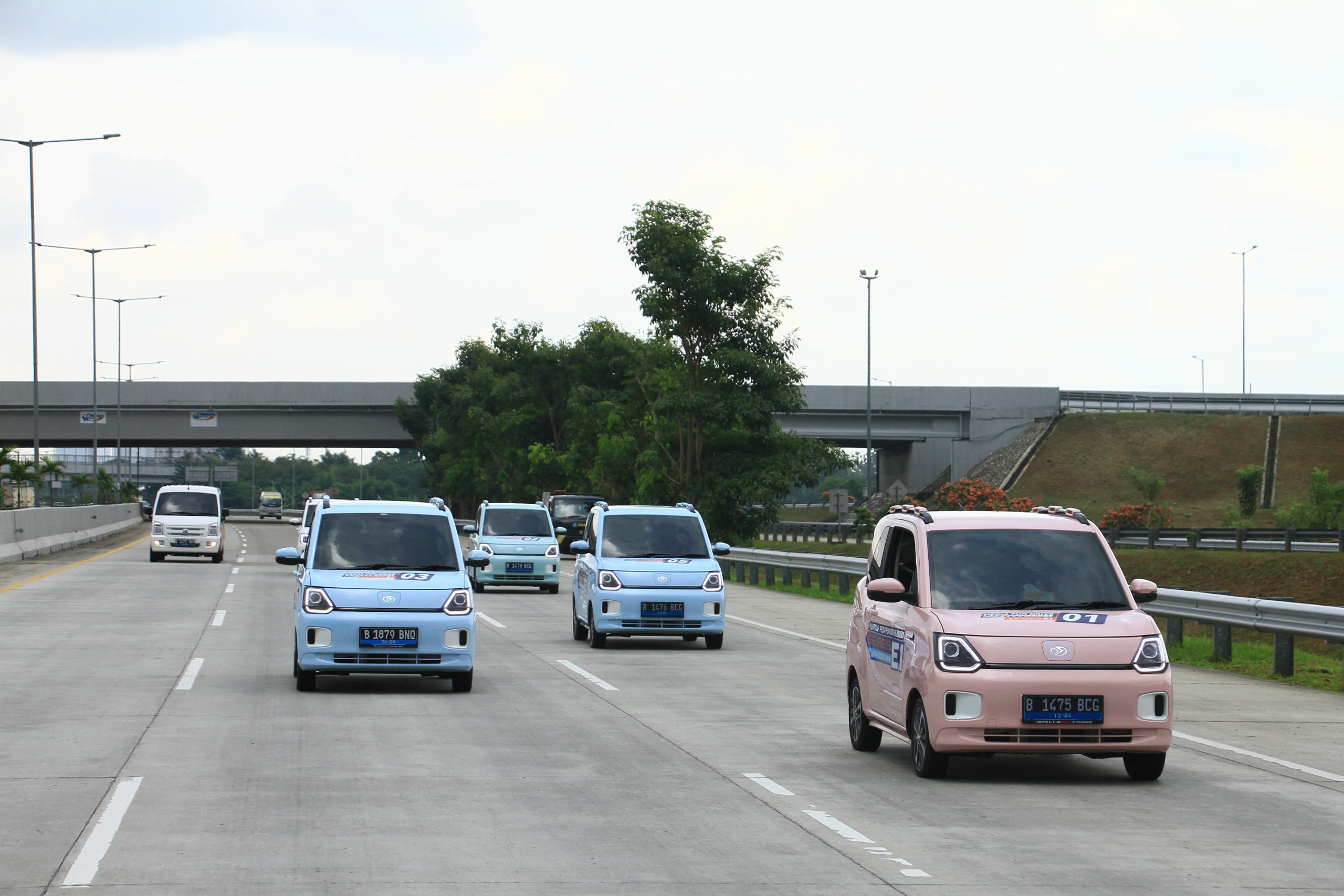 ilustrasi mobil listrik