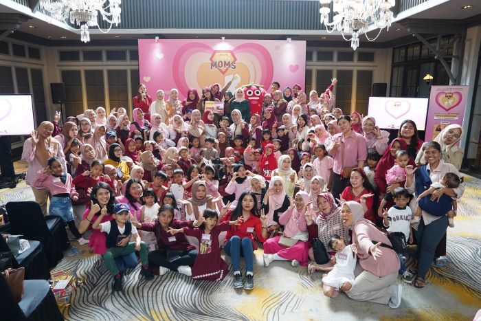 LOTTE Choco Pie mengadakan kegiatan &ldquo;SuperMoms&rdquo; dalam rangka merayakan Hari Ibu Nasional yang jatuh pada tanggal 22 Desember 2024, di Oakwood Suites Kuningan, Jakarta.