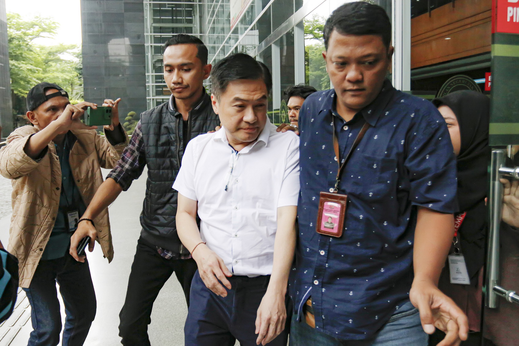 Terdakwa kasus korupsi rekayasa transaksi emas Antam Budi Said menjalani sidang putusan di Pengadilan Tipikor, Jakarta, Jumat (27/12/2024). (Dery Ridwansah/ JawaPos.com)