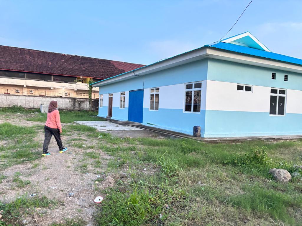BELUM BEROPERASI: Dapur umum SPPG Kodim 1606/Mataram nantinya akan memproduksi MBG bagi anak sekolah, ibu menyusui dan ibu hamil, berlokasi di komplek Kompi Zeni Tempur 18/YKR, Mataram.