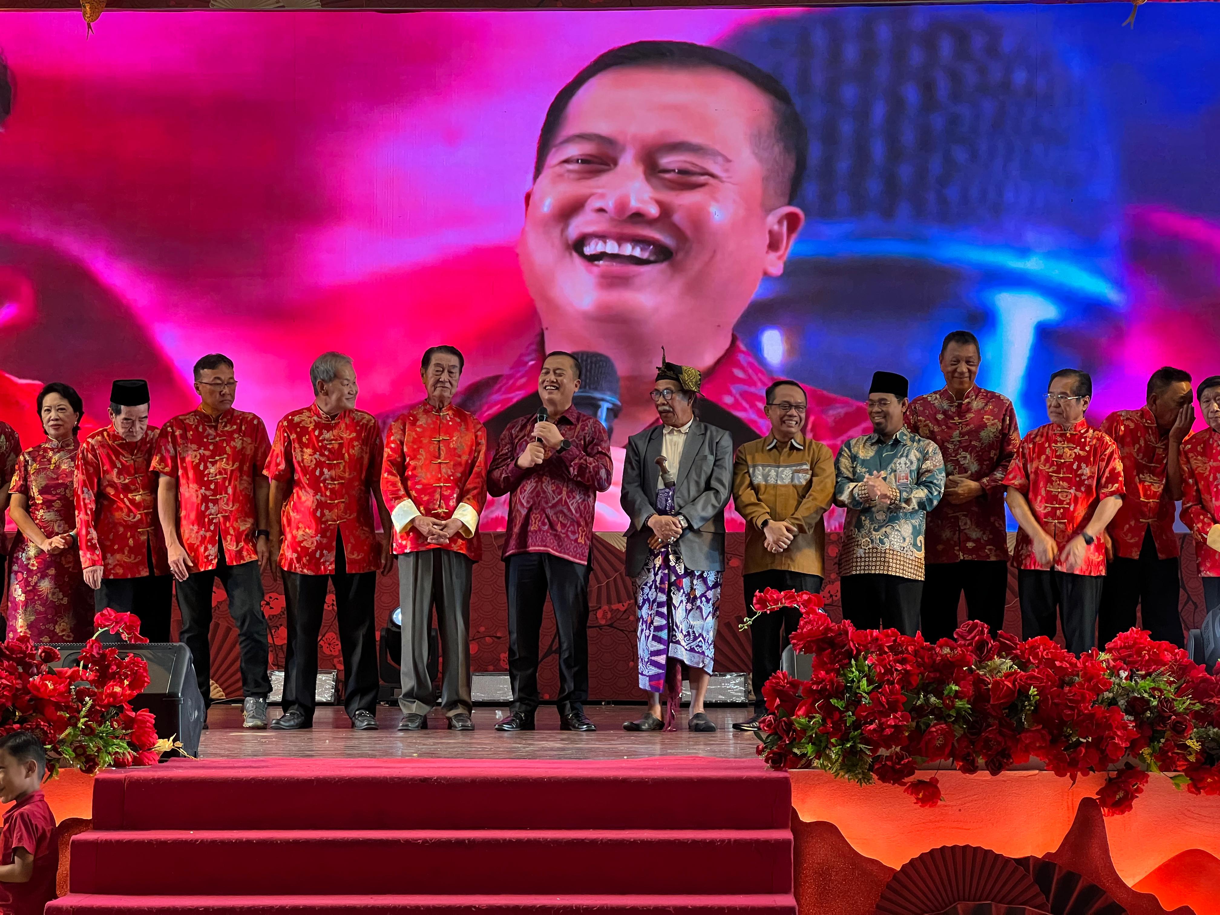 Gubernur NTB Terpilih Dr H Lalu Muhamad Iqbal menghadiri perayaan Imlek bersama yang digelar oleh PSMTI.
