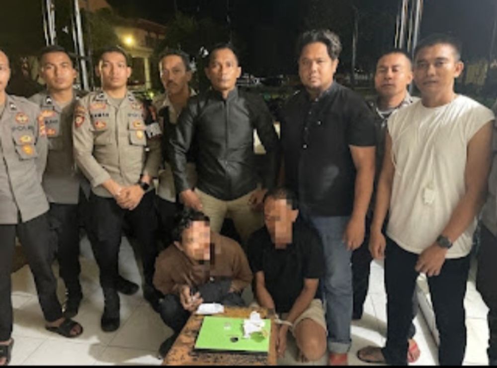 Pelaku AH dan MN ditangkap karena hendak menyelundupkan sabu ke dalam Rutan Polres Bima Kota. (Dok Polres Bima Kota)
