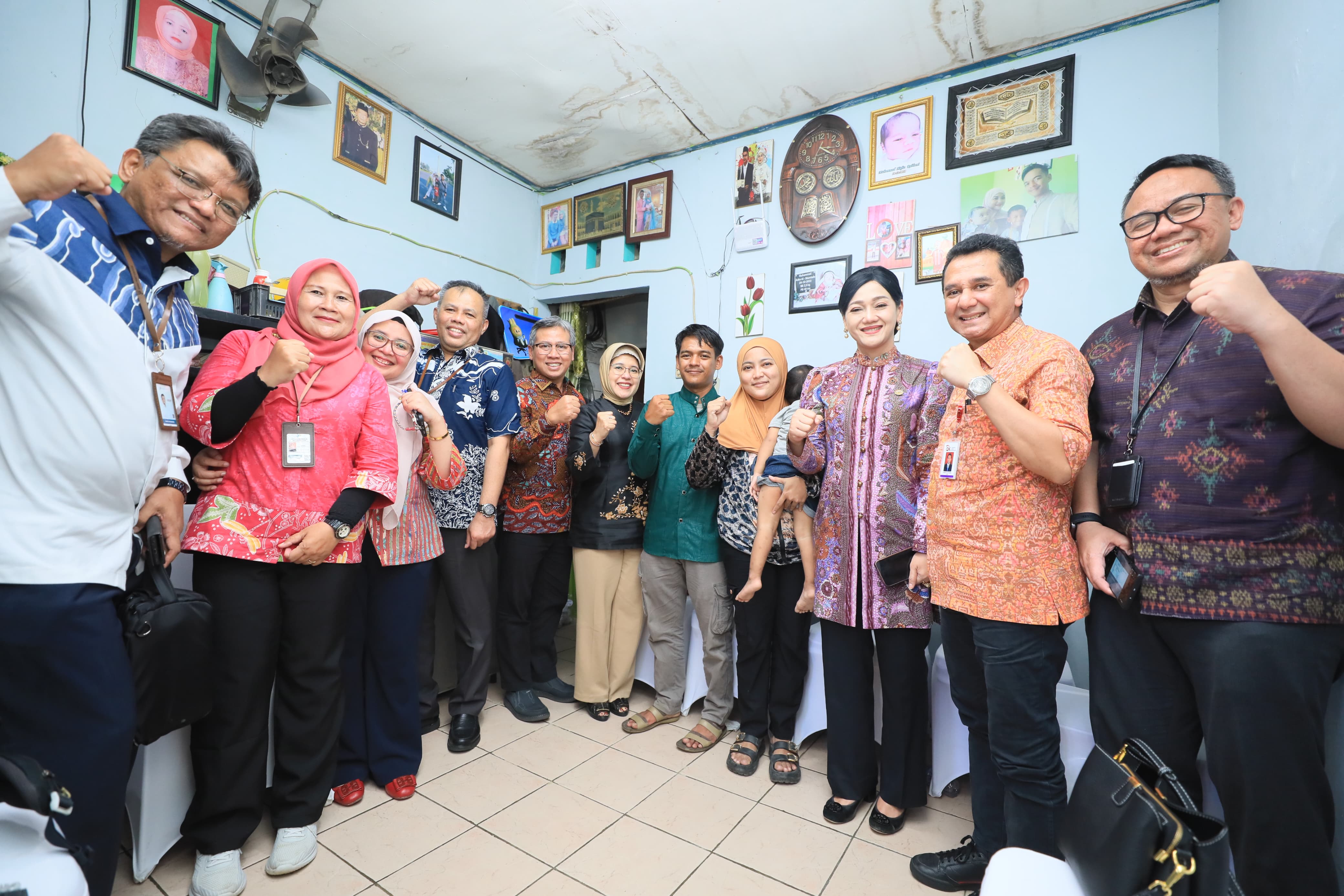SURVEI SNLIK: Otoritas Jasa Keuangan (OJK) menggandeng Badan Pusat Statistik (BPS) dalam penyelenggaraan Survei Nasional Literasi dan Inklusi Keuangan (SNLIK) Tahun 2025 saat turun survei di Jakarta.
