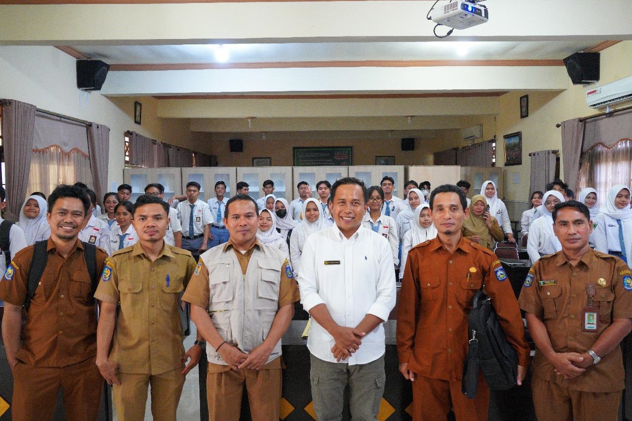 SOSIALISASI: Unram sosialisasi SNPMB 2025 di sekolah Kota Mataram, pekan lalu.