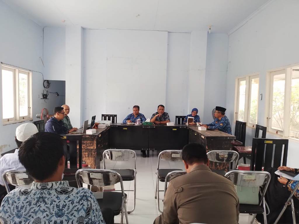 PERSIAPAN: Panitia Musorkab bersama stakeholder menggelar rapat persiapan Musorkab, belum lama ini.