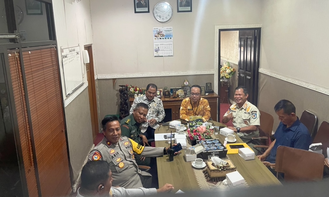 PERSIAPAN: Rapat koordinasi pemkot, TNI, dan kepolisian dalam rangka mengadapi bulan suci Ramadan, Kamis (20/2)