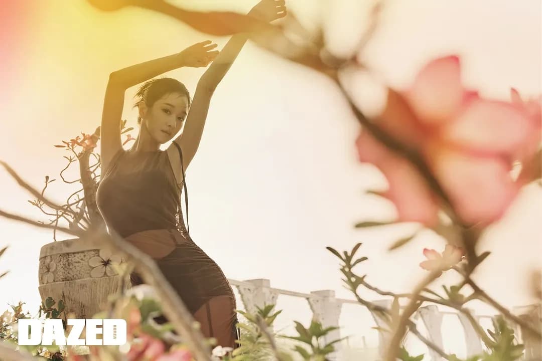 Salah satu foto hasil pemotretan aktris Seo Yea Ji di Bali untuk majalah Dazed Korea.