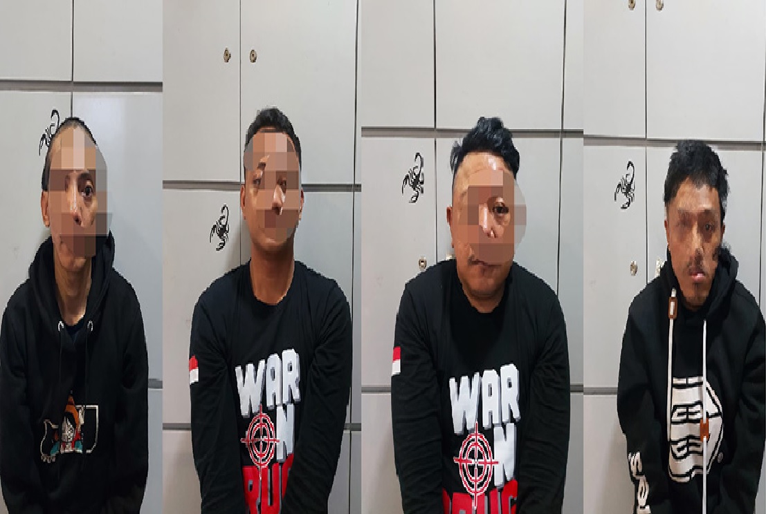 Empat terduga pelaku pemerasan yang ditangkap Satgas Polisi Udara di Tangerang.