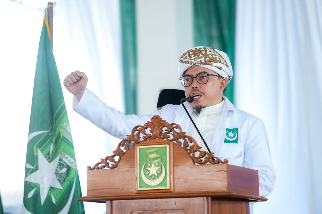 Ketua Umum PBNW TGKH Lalu Gede M. Zainuddin Atsani