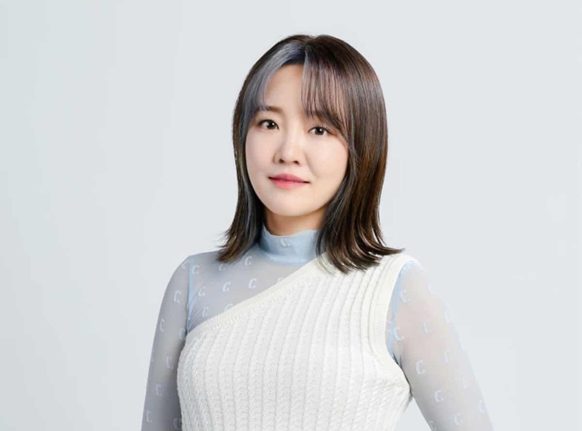 YOUNHA