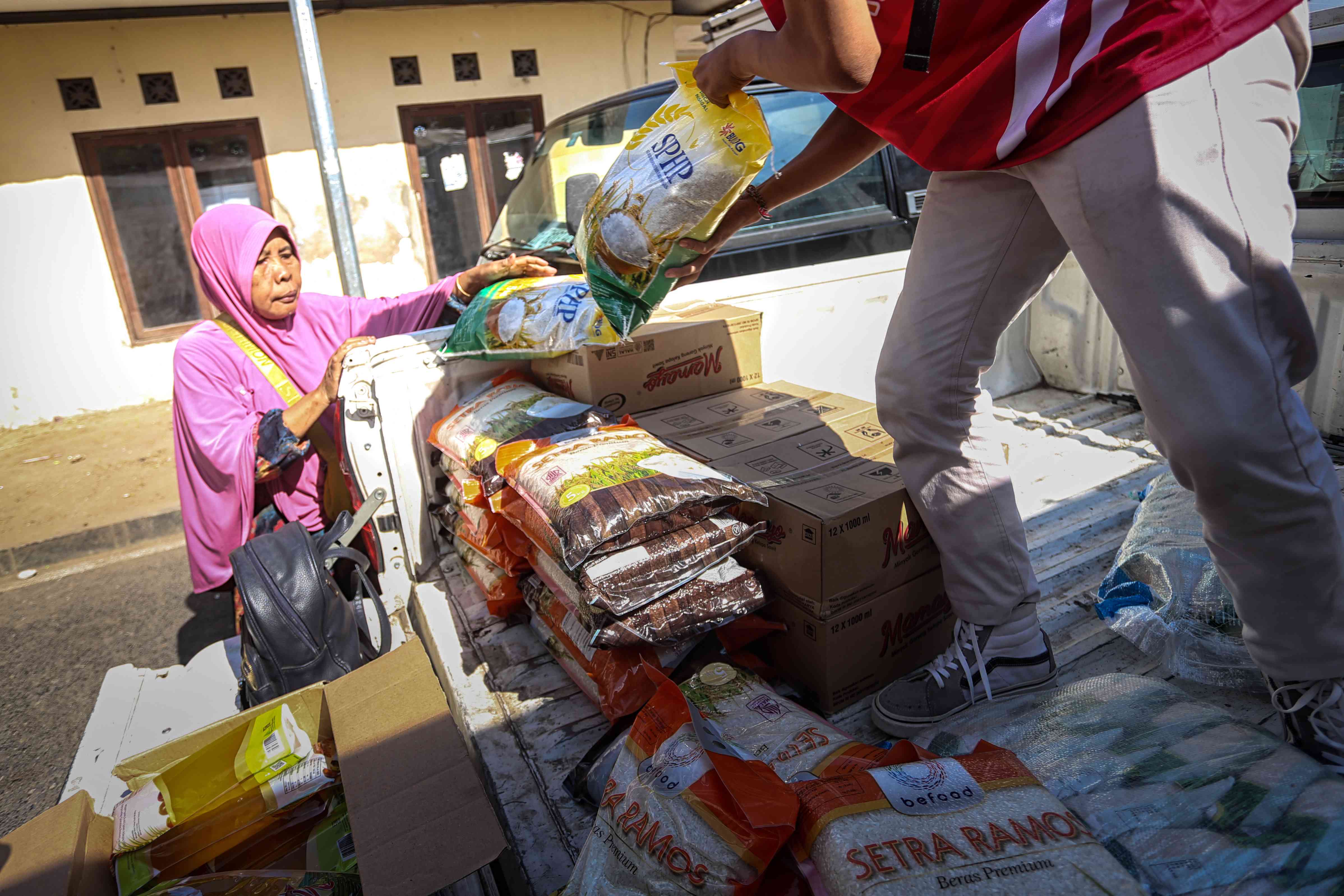 Program SPHP beras mulai awal Ramadan atau Maret ini telah kembali digulirkan ke masyarakat.