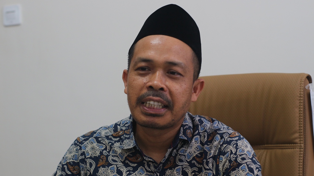Abdul Hayyi Akrom