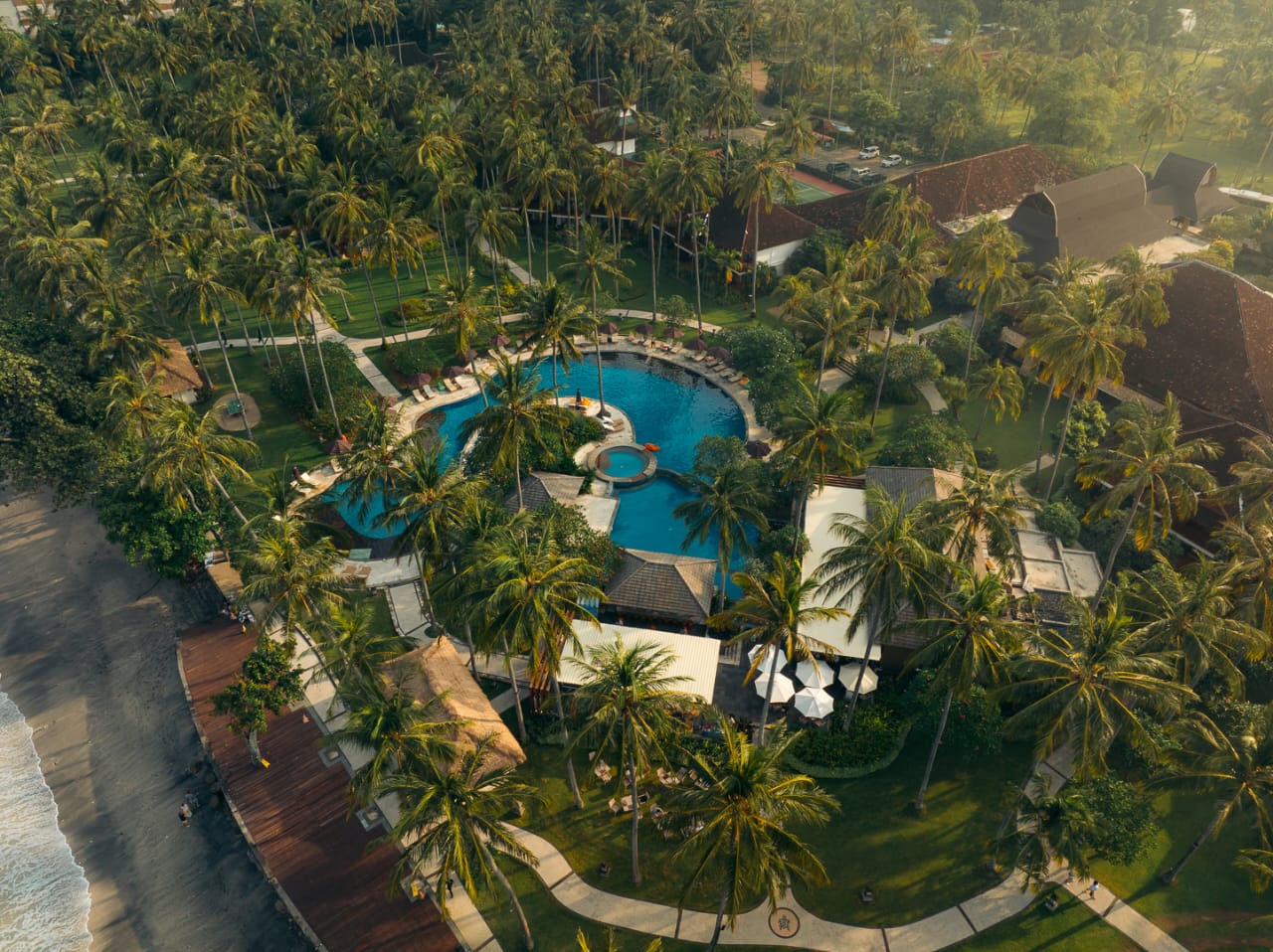 HOTEL YANG NYAMAN: Holiday Resort Lombok menjadi salah satu pilihan hotel yang ada di Senggigi.