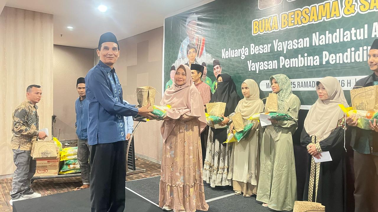 Yayasan Ponpes Nahdlatul Abror NWDI Mataram Berbagi Untuk Seluruh Pembina, Pengasuh dan Pengajar, beberapa hari lalu.