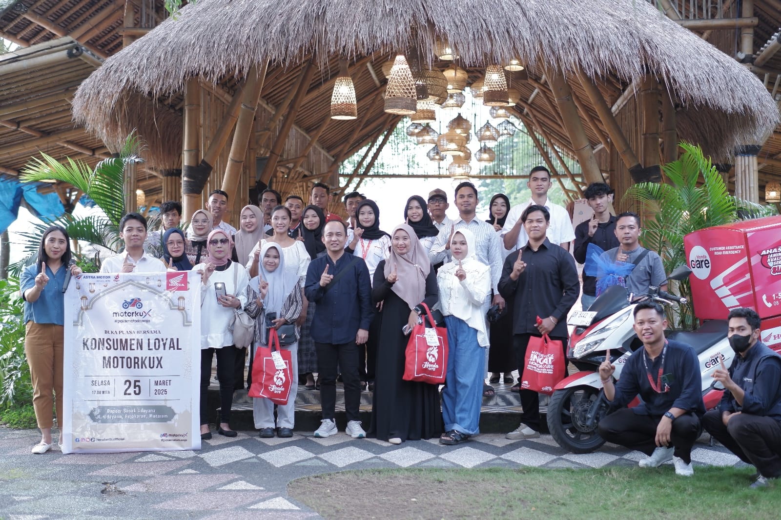 Astra Motor NTB ajak konsumen loyal Motorku X bukber, beberapa hari lalu. (Honda NTB For Lombok Post)