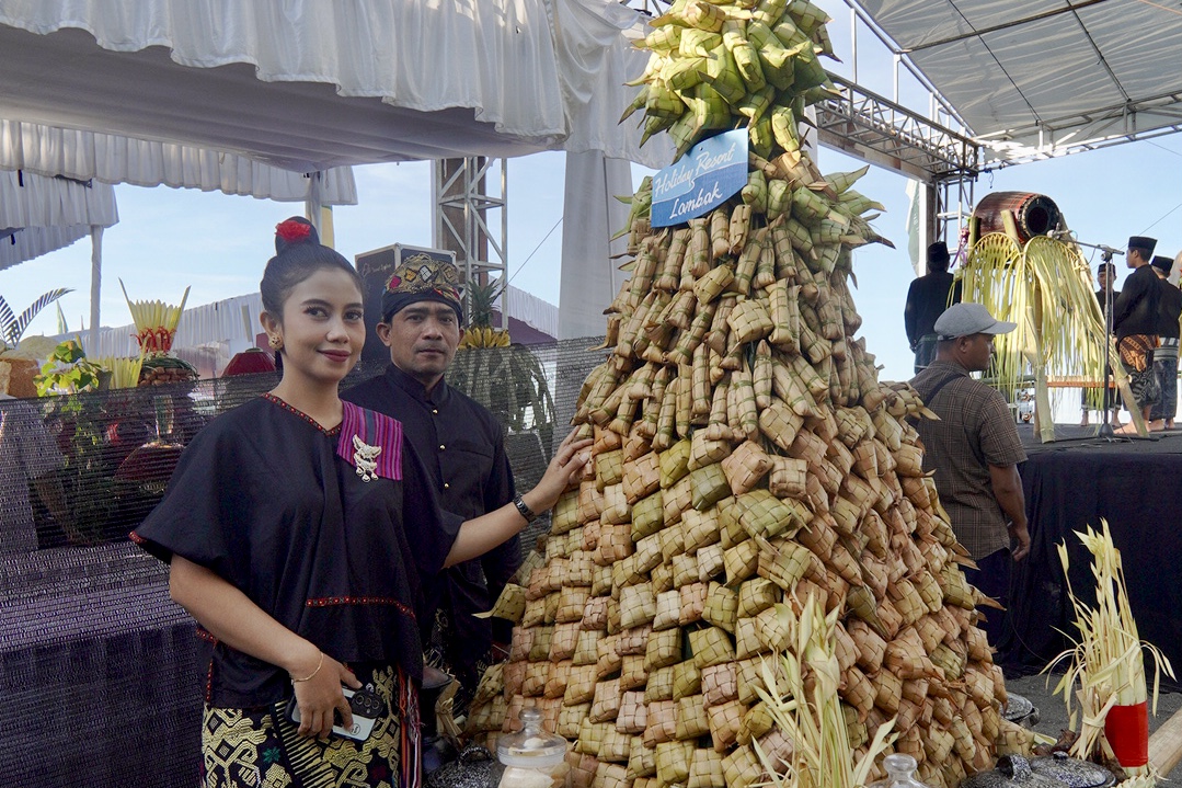Holiday Resort Lombok Juara Tiga Lomba Dulang Pesaji 2025