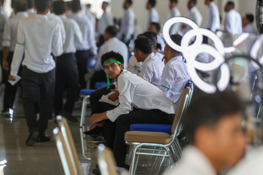 CARI KERJA: Salah satu peserta yang akan mengikuti seleksi ASN Pemkot Mataram, belum lama ini.