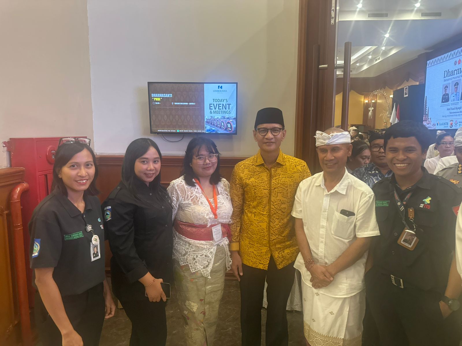 SIAP SIAGA: Tim Kesehatan saat mengawal kegiatan Dharma Santi Nyepi Caka NTB 1947 di Mataram, Akhir Pekan Lalu.