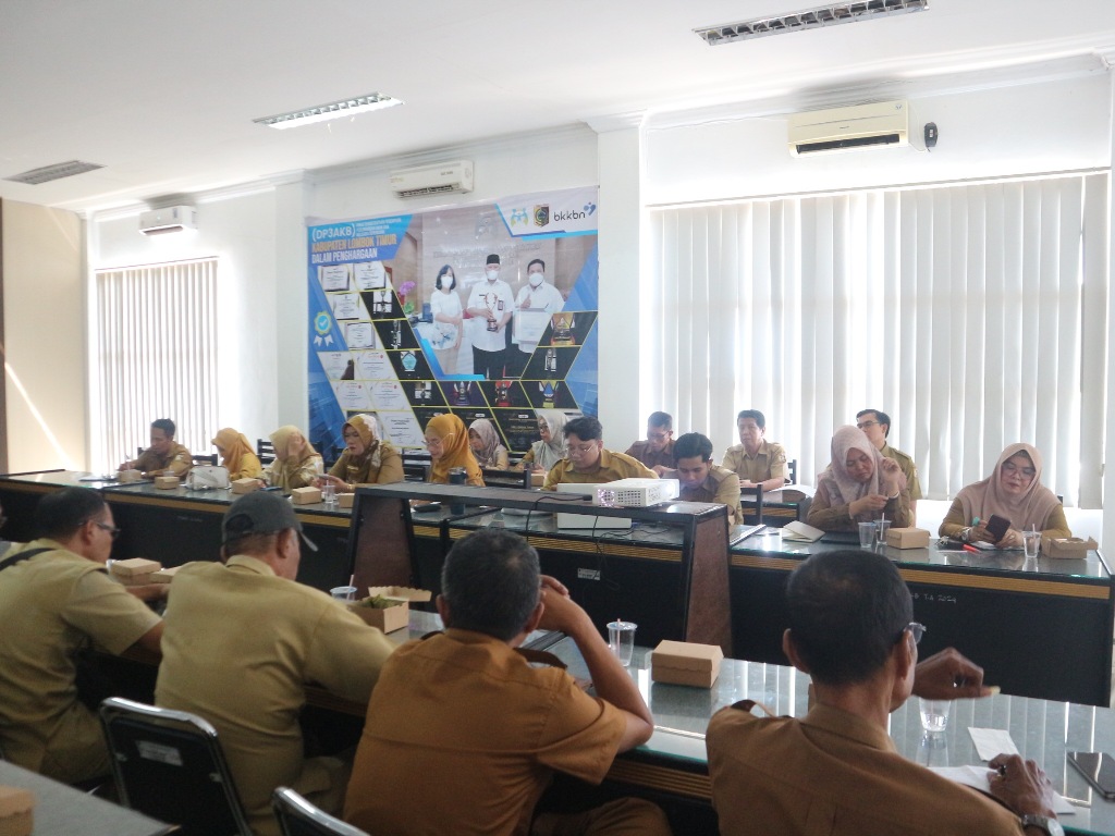 CARI SOLUSI: Suasana koordinasi Dinas Pemberdayaan Perempuan Pelindung Anak dan Keluarga Berencana (DP3AKB) Lotim &nbsp;