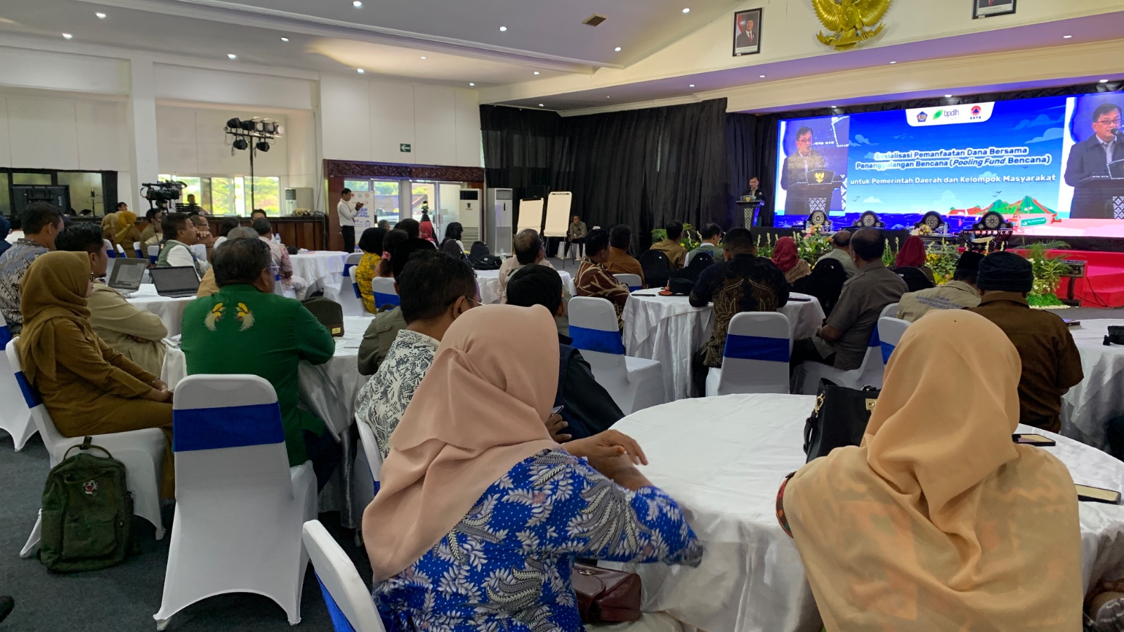 Diskusi dan sosialisasi pemanfaatan dana bersama penanggulangan bencana, sebagai salah satu inovasi pendanaan penanggulangan bencana, di Mataram, Senin (28/4).