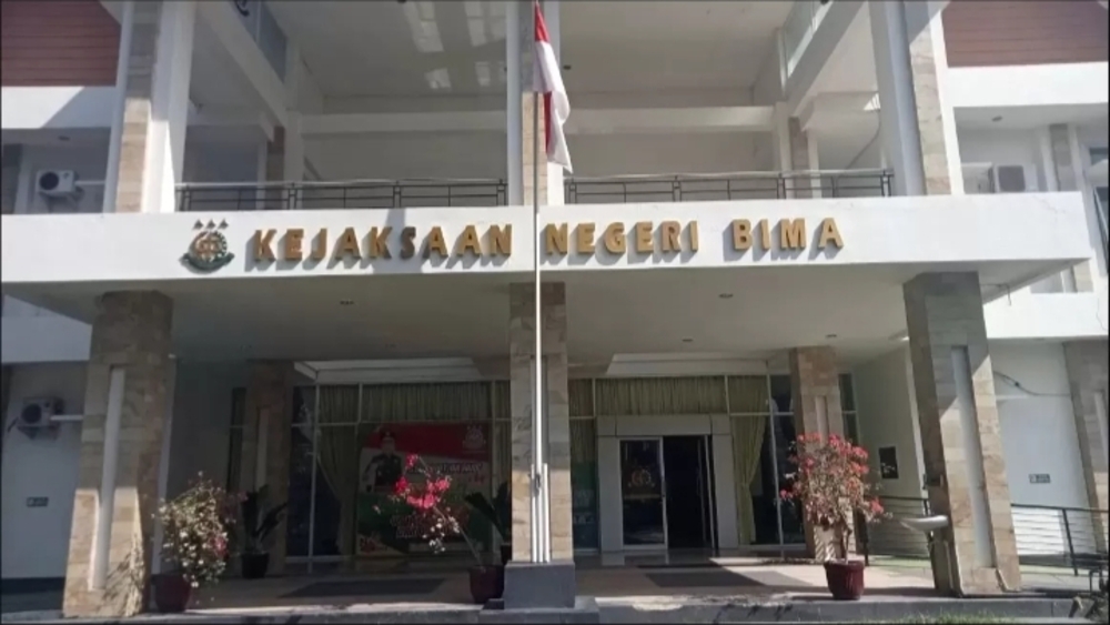 Gedung Kejari Bima. (Dok/Lombok Post)