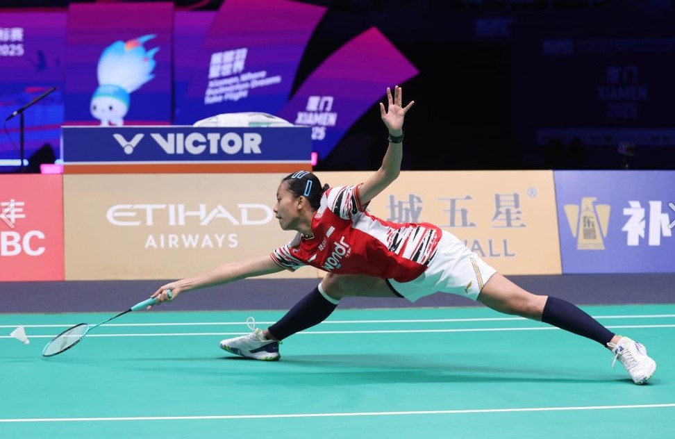 Putri Kusuma Wardani berhasil menyumbangkan satu poin pada pertandingan terakhir fase grup menghadapi Denmark.
