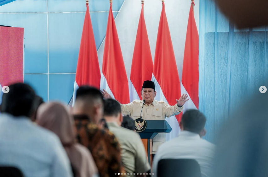 Suasana peringatan hari pendidikan nasional yang dihadiri Presiden Prabowo Subianto, di Jawa Barat (2/5). (tangkapan layar IG Presiden Republik Indonesia)