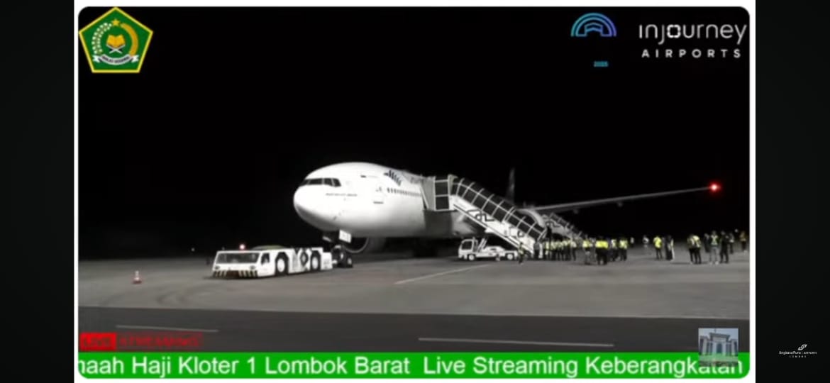 Tangkapan layar keberangkatan perdana kloter pertama jamaah haji Provinsi NTB kloter Lombok Barat di Bandara  Internasional Lombok, Jumat (2/5) dini hari.