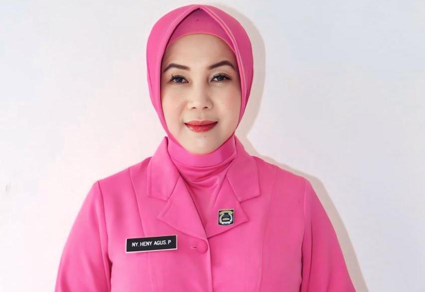 IHeny Fitriani