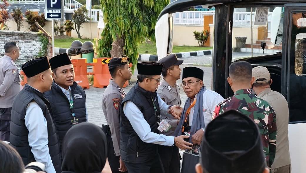 Jadwal keberangkatan Calon Jemaah Haji asal NTB Tahun 2025 mulai tanggal 2 hingga 13 Mei 2025.