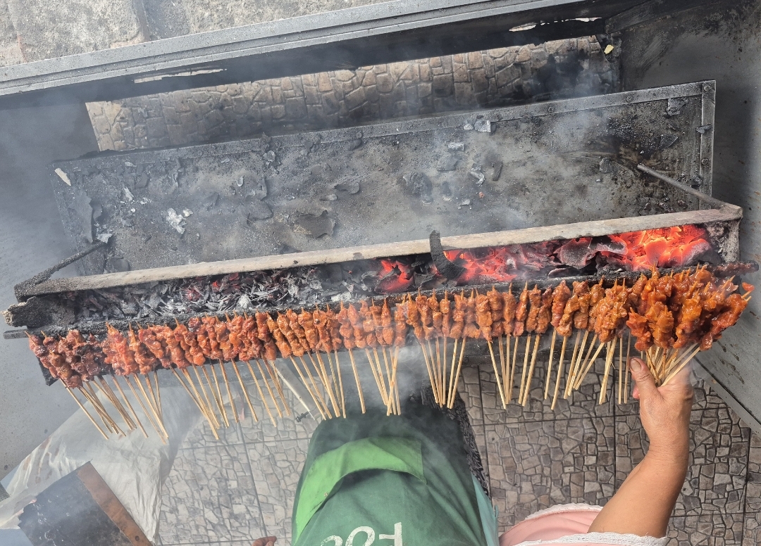 Sate Rembiga Ibu Sinnaseh.