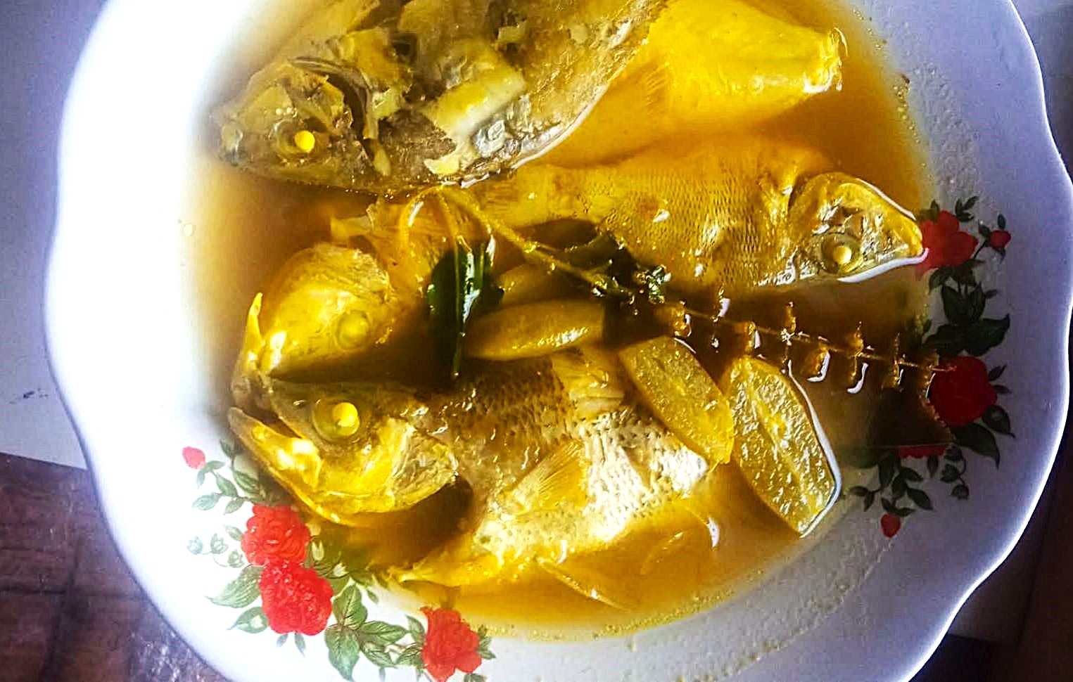 Mpak Kela, salah satu kuliner khas Sumbawa dengan cita rasa asem segar yang lezat.