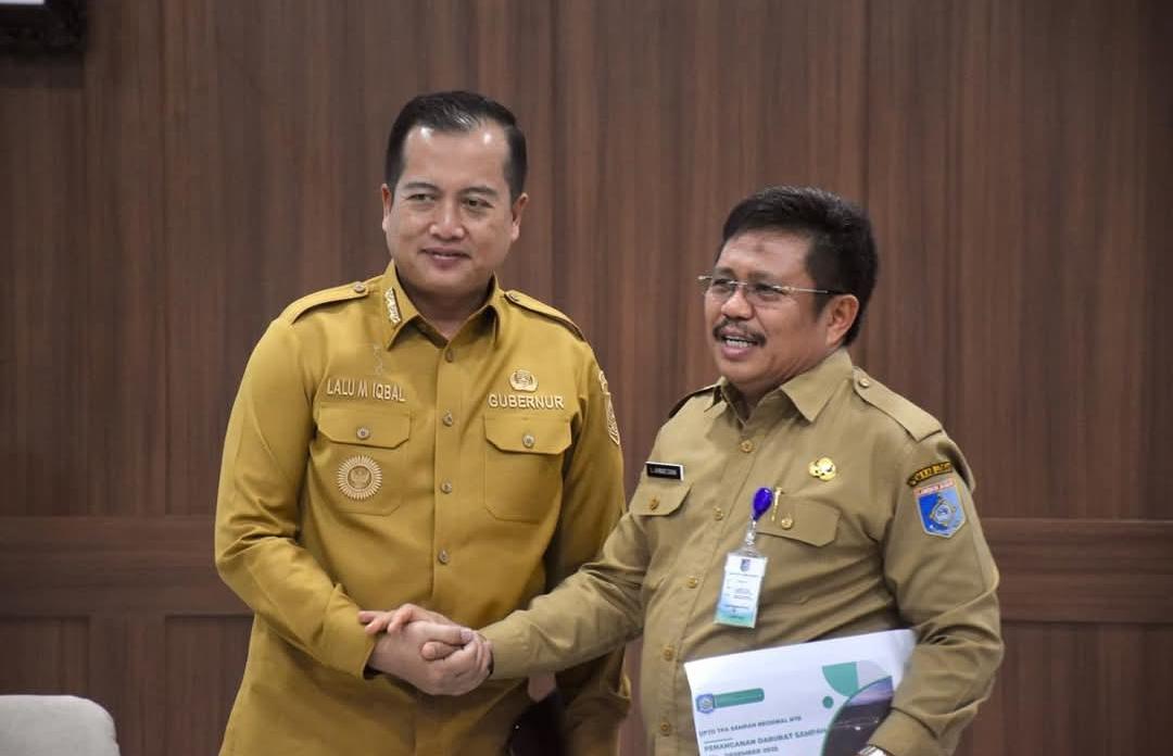 Gubernur Nusa Tenggara Barat (NTB) H Lalu Muhamad Iqbal gerak cepat guna mengatasi masalah darurat sampah yang tengah terjadi di Kota Mataram.