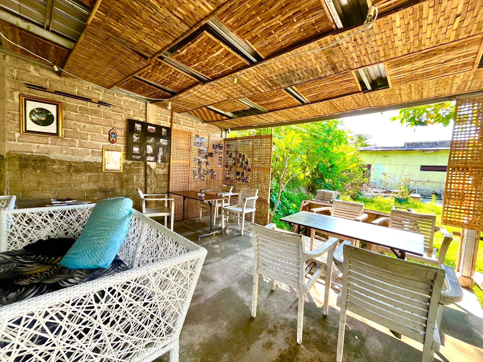 Spot tempat duduk di Kolanta Coffee