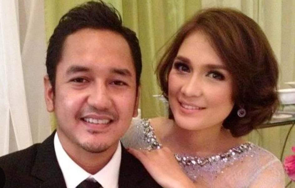 Tak selang lama setelah kandasnya hubungan Luna Maya dengan Juno Adhi Sutowo, pengusaha muda Reza Alexander Prawiro.