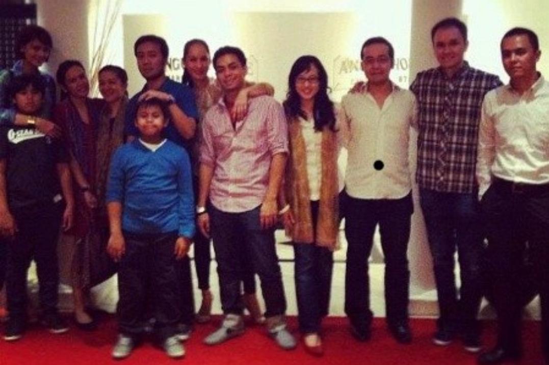 Putus dari Ariel NOAH, Luna Maya diisukan dekat dengan Juno Adhi Sutowo, cucu dari konglomerat, Ibnu Sutowo.