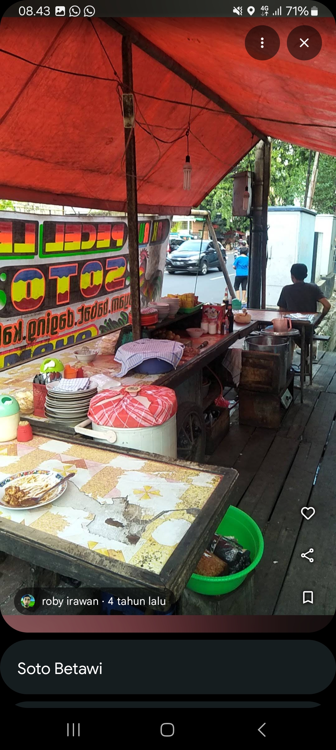 Warung Tenda Pak Kumis jadi tempat nongkrong pilihan di Mataram Lombok