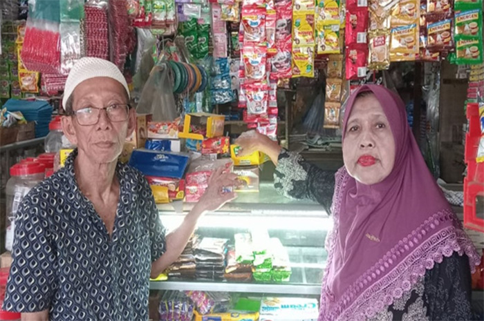 Pasutri, pedagang Sembako asal Sibolga, Sumut akan menunaikan ibadah haji ke Tanah Suci setelah belasan tahun menanti.
