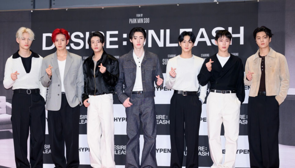 ENHYPEN saat menghadiri pemutaran perdana film pendek DESIRE CONCEPT CINEMA di Megabox COEX, Gangnam, Seoul, pada Sabtu (11/5) .