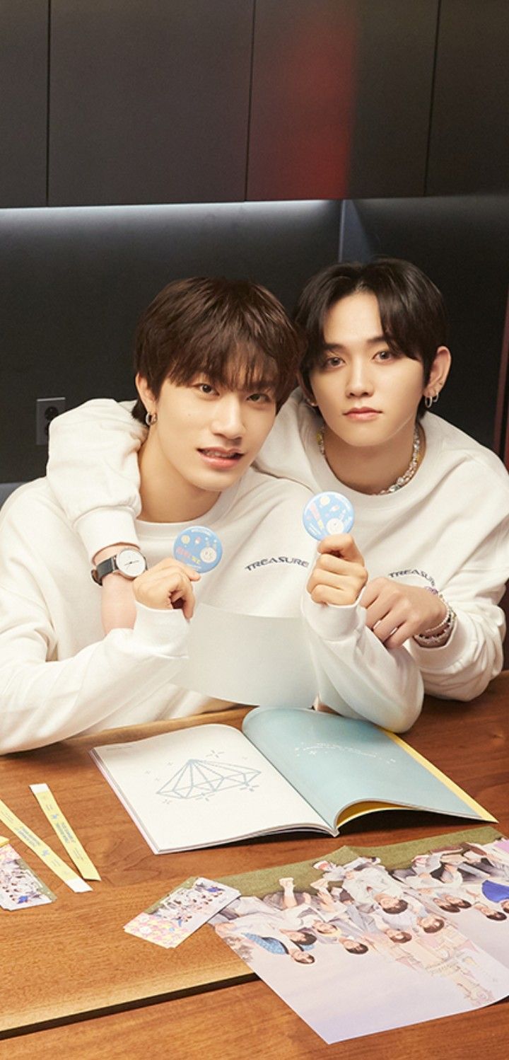 Yedam dan Mashiho TREASURE
