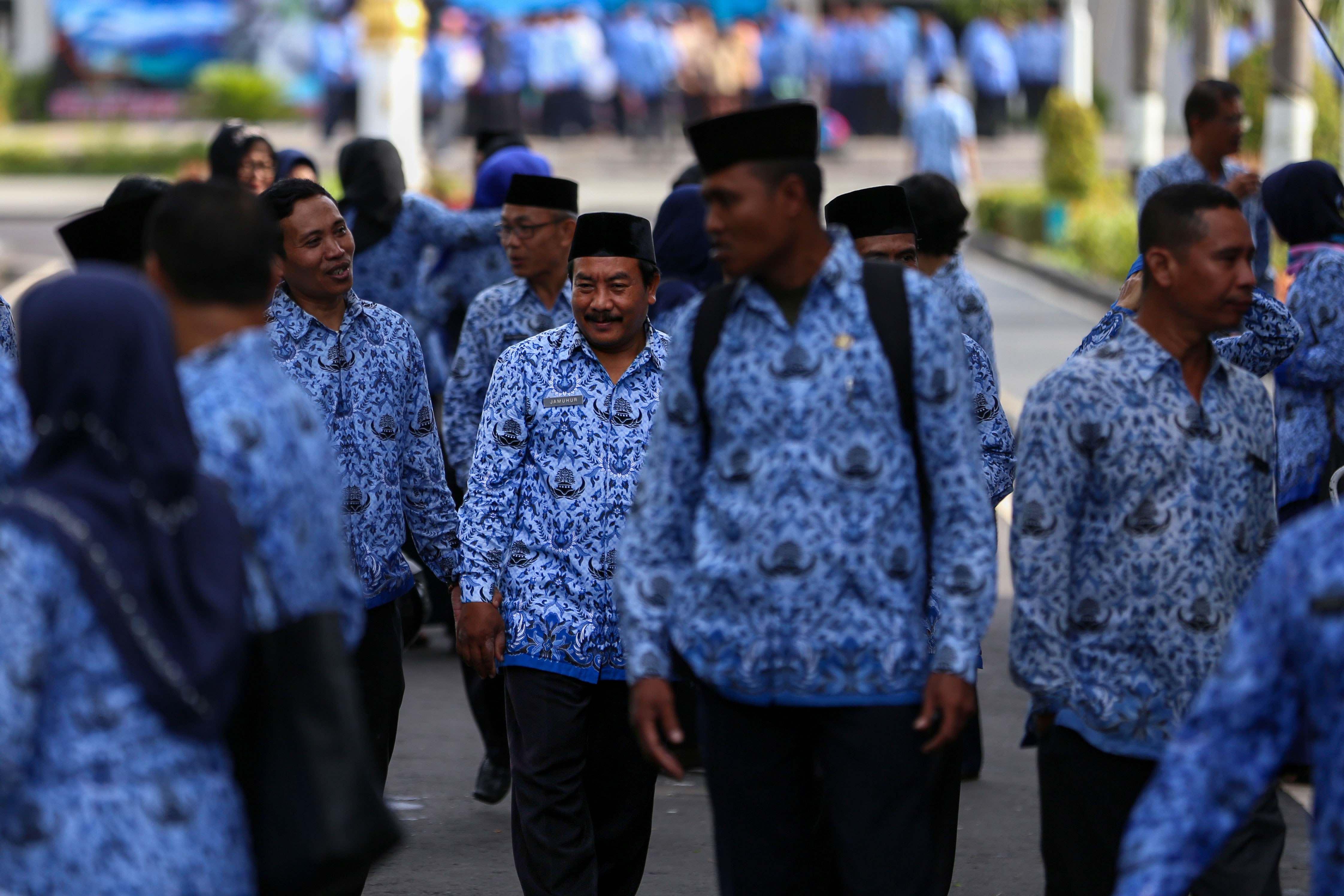 Pengumuman perihal pengangkatan sekaligus pembagian SK CPNS dan PPPK seleksi tahap 1 lingkup Pemprov NTB, adalah informasi yang sangat ditunggu oleh masyarakat, terutama bagi pelamar yang lulus.