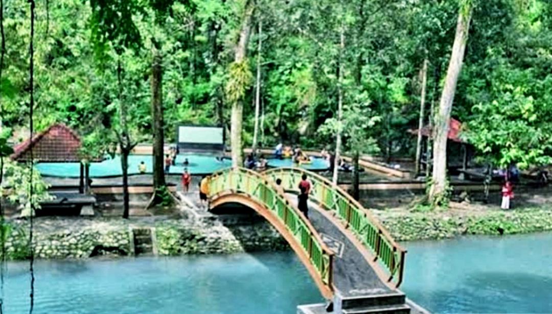 Wisata Sesaot menjadi obyek wisata andalan setiap weekend.