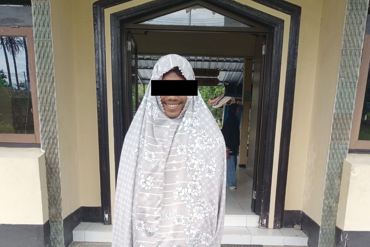 CENGENGESAN: MP, 26 tahun, warga Desa Babussalam menyamar masuk ke Ponpes untuk mencuri tabung gas.