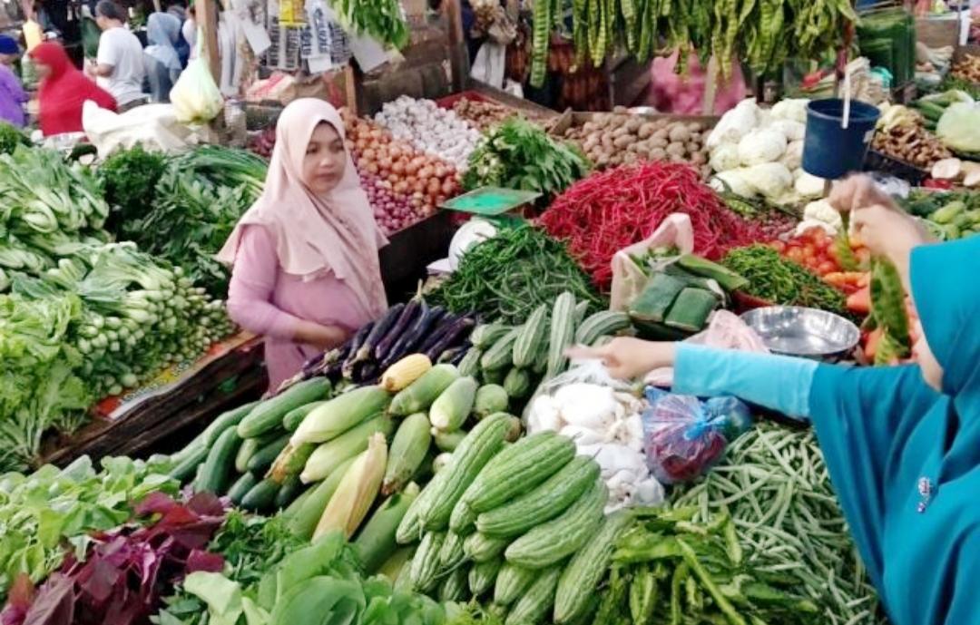 Besar kecilnya biaya pengeluaran sangat menentukan mana kabupaten di NTB dengan biaya hidup termurah.
