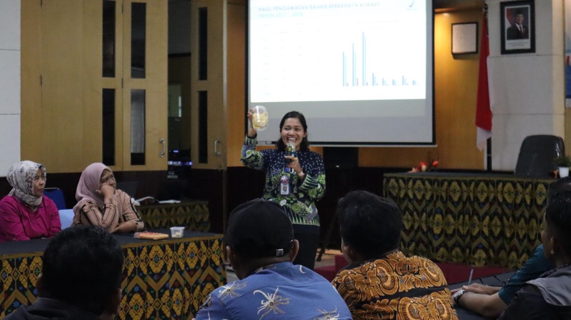 Komunitas Pasar Ikuti Bimtek Pengawasan Pangan Aman BBPOM Mataram