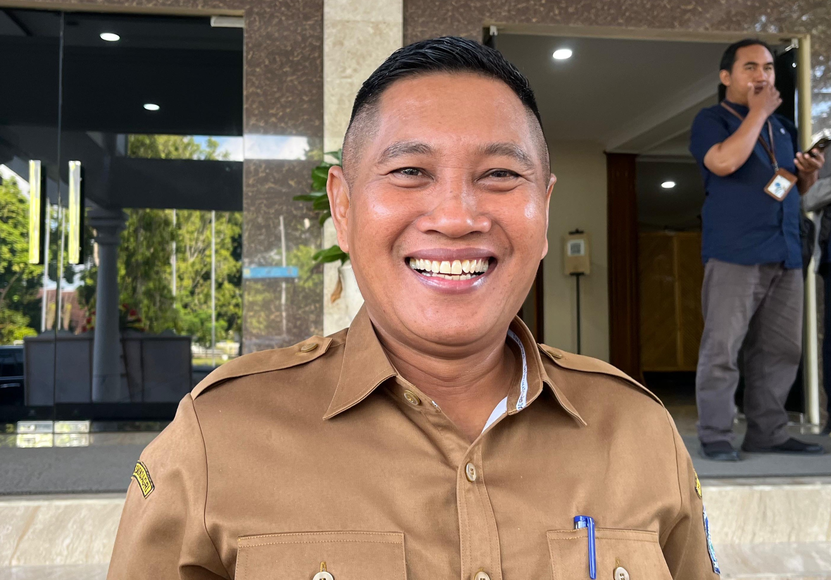 dr. Lalu Herman Mahaputra