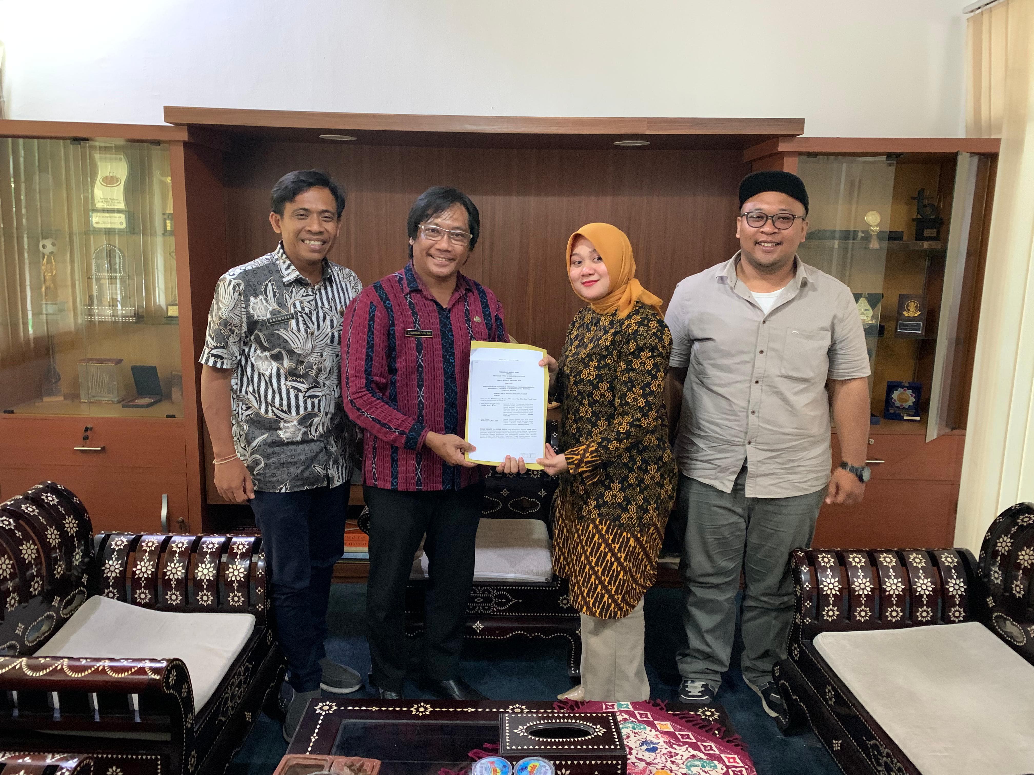 JALIN MITRA : Program Studi Seni Pertunjukan, Fakultas Seni dan Desain UBG, menjalin kemitraan strategis (MoU) dengan Taman Budaya Provinsi NTB.