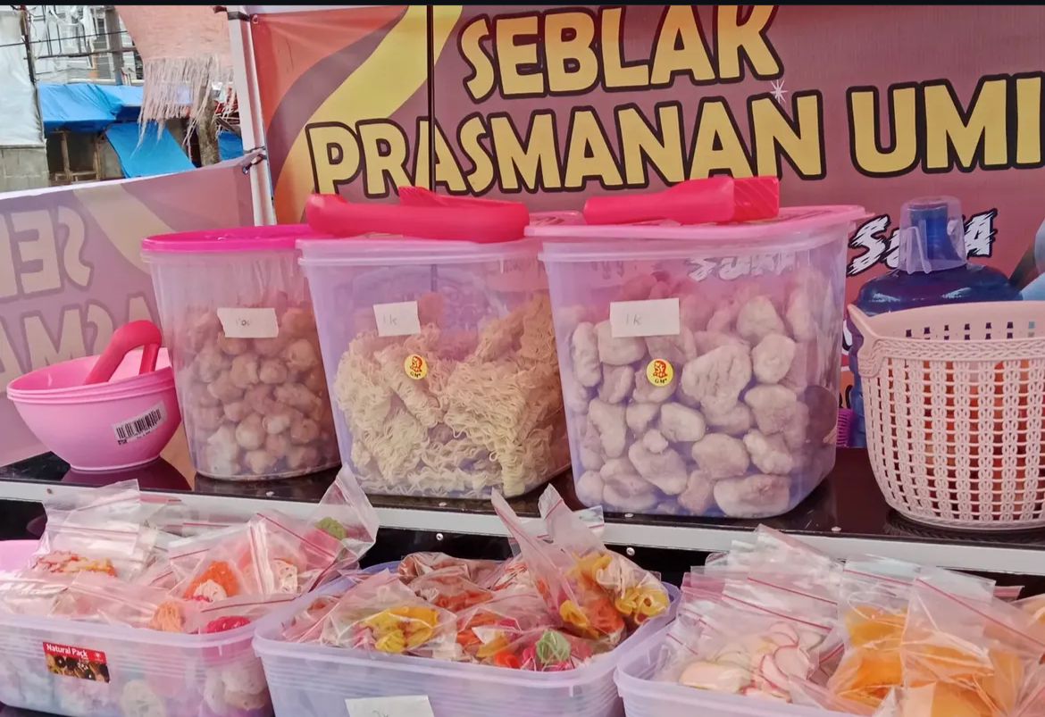 Modal mulai dari Rp 3 jutaan sudah sisa jualan seblak prasmanan, berikut rinciannya