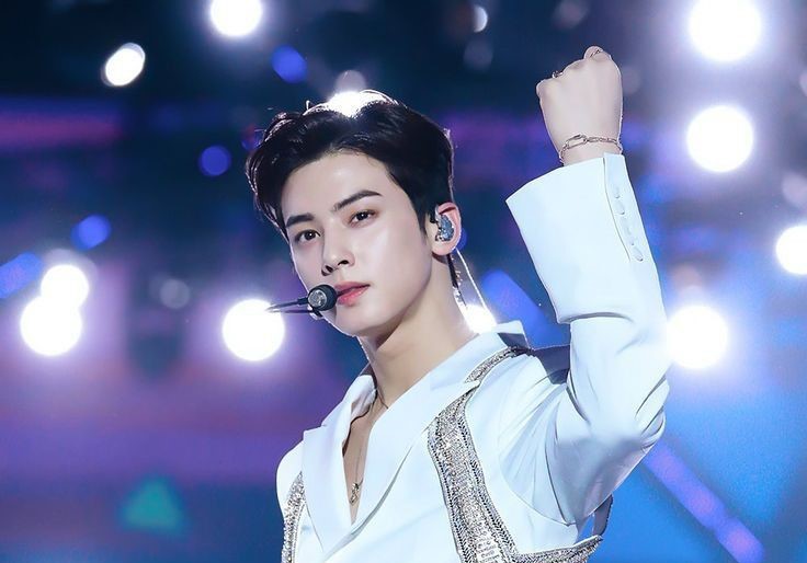 Hadapi skandal pajak rp 230 miliar, cha eun woo gandeng firma hukum elit.
